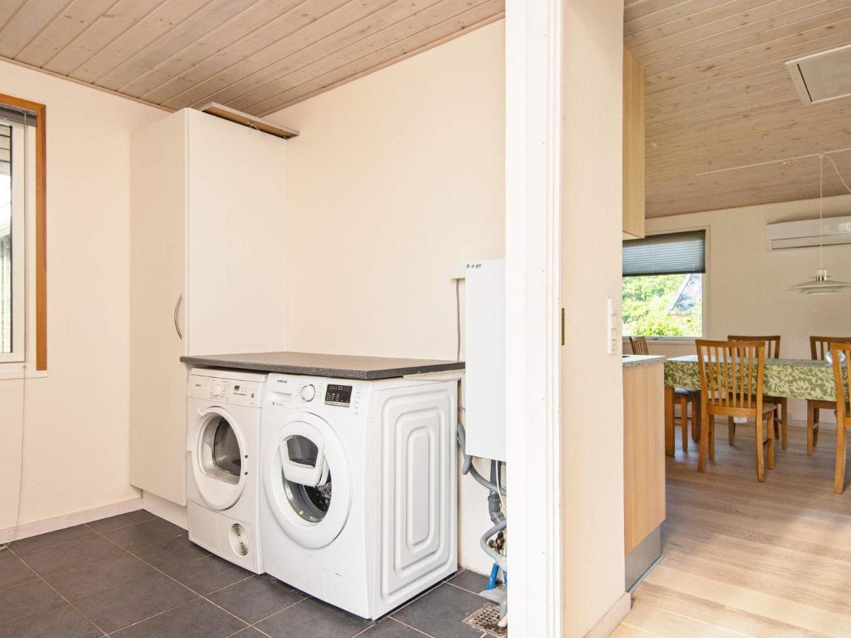4 Person Holiday Home In B Rkop 보르콥 외부 사진