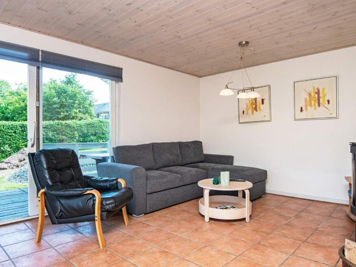4 Person Holiday Home In B Rkop 보르콥 외부 사진