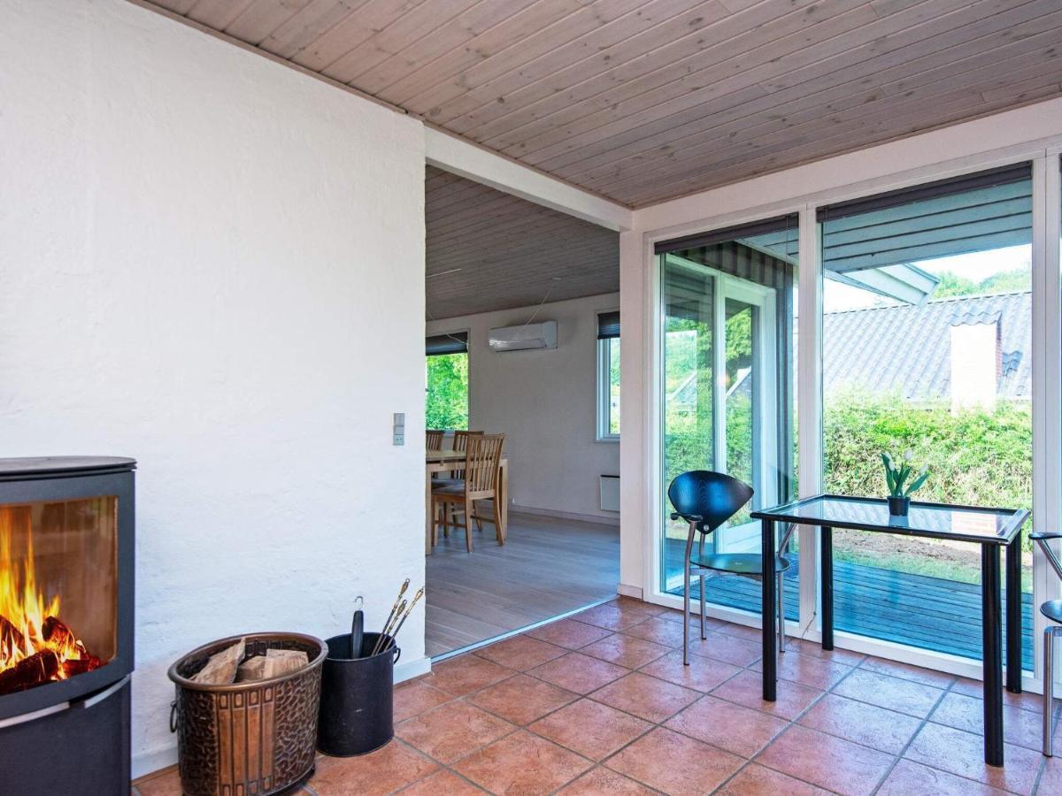 4 Person Holiday Home In B Rkop 보르콥 외부 사진