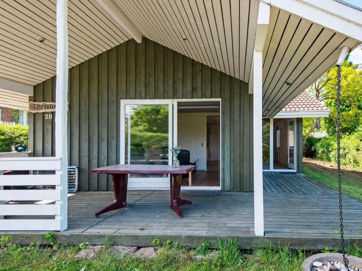 4 Person Holiday Home In B Rkop 보르콥 외부 사진