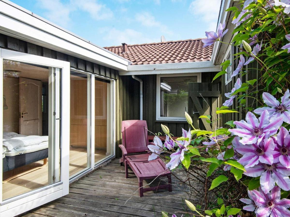 4 Person Holiday Home In B Rkop 보르콥 외부 사진